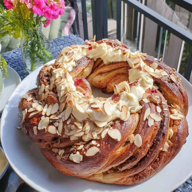 Kardemomme Kringle med Mandelkrem