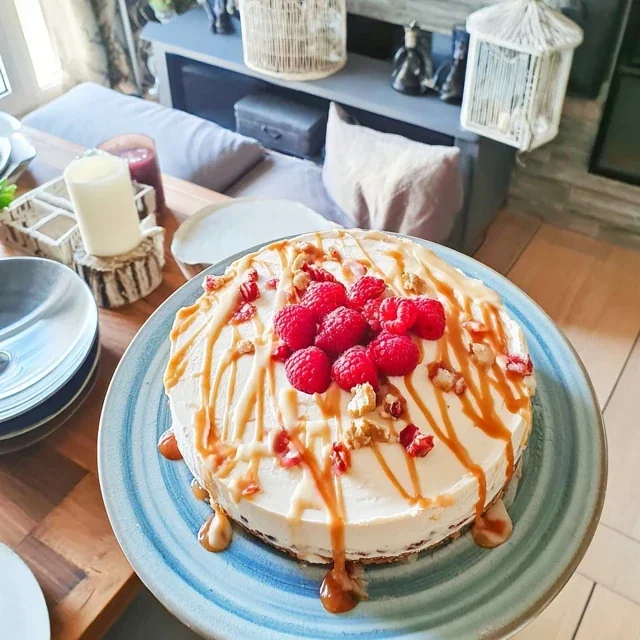 Bringebær-cheesecake uten steking