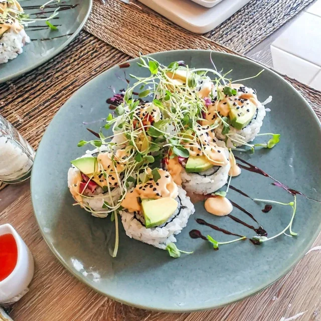 California roll med agurk og avokado