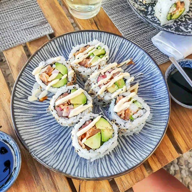California roll med agurk og avokado