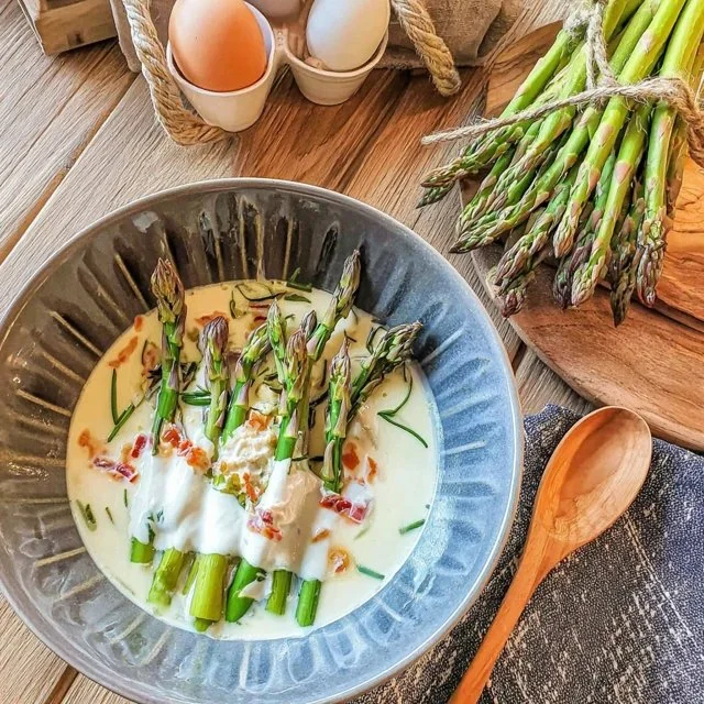 Grønn aspargessuppe med kokosmelk