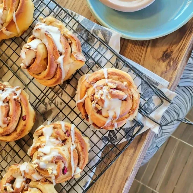 Kanelbullar med kardemomme og vanilje