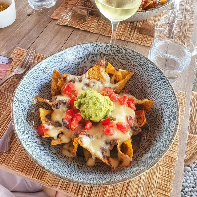 Nachos med guacamole og frisk salsa