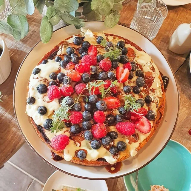 Nordisk bærterte med crème fraîche