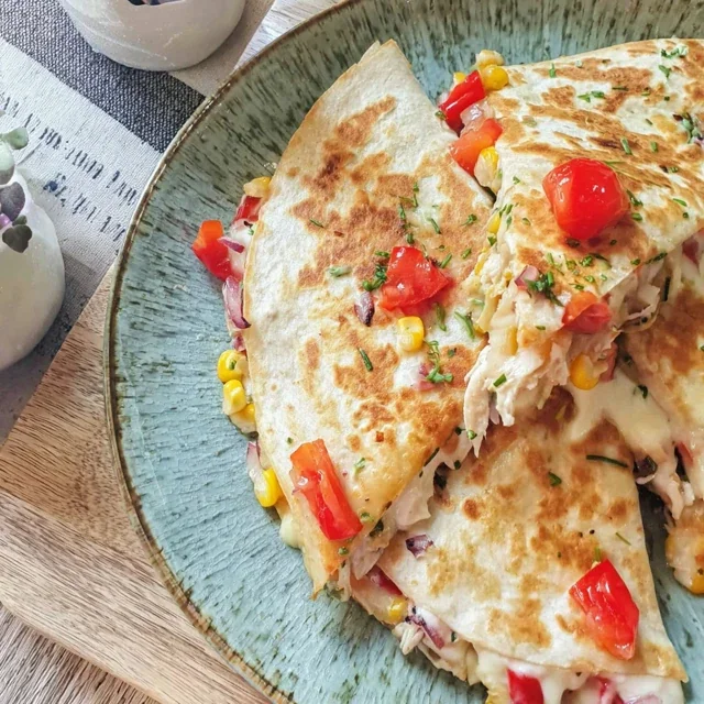 Ostequesadilla med mais og paprika