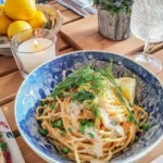 Pasta med sitron og friske erter